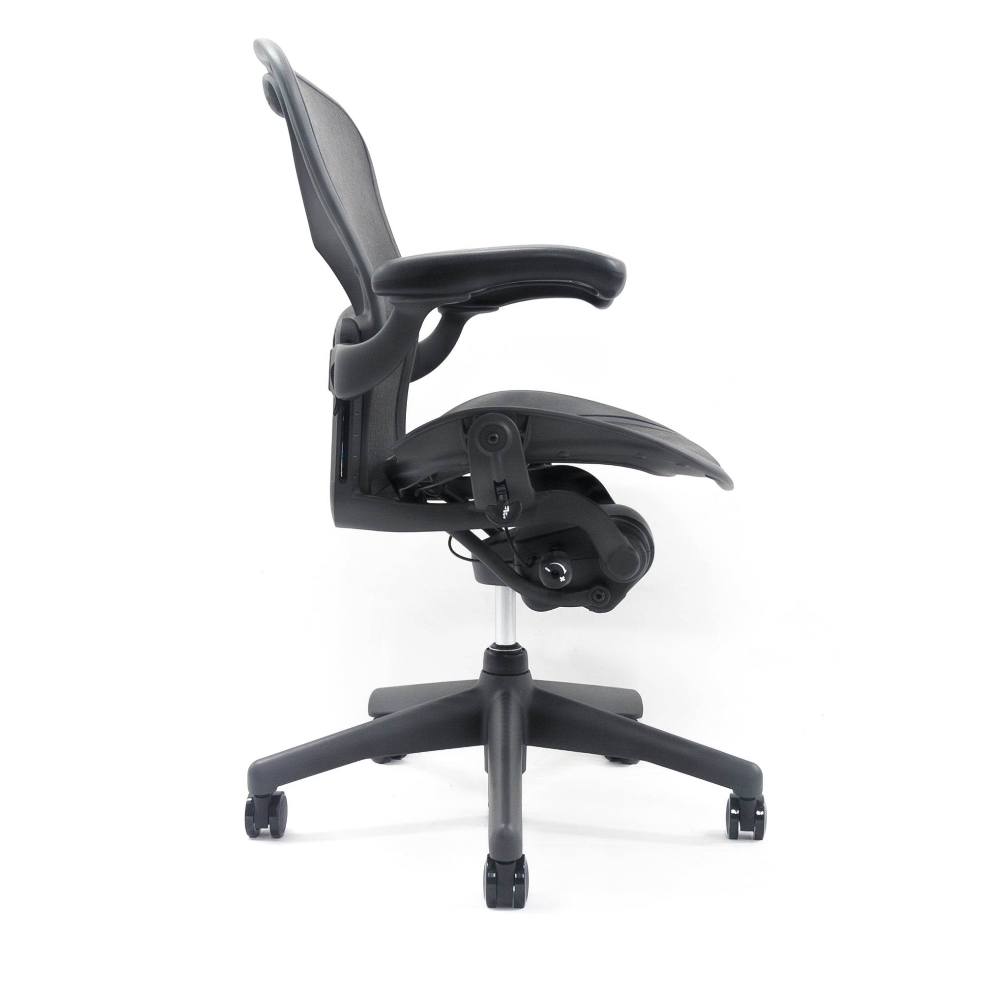 Herman Miller Aeron Lumbar Support Size B Right View